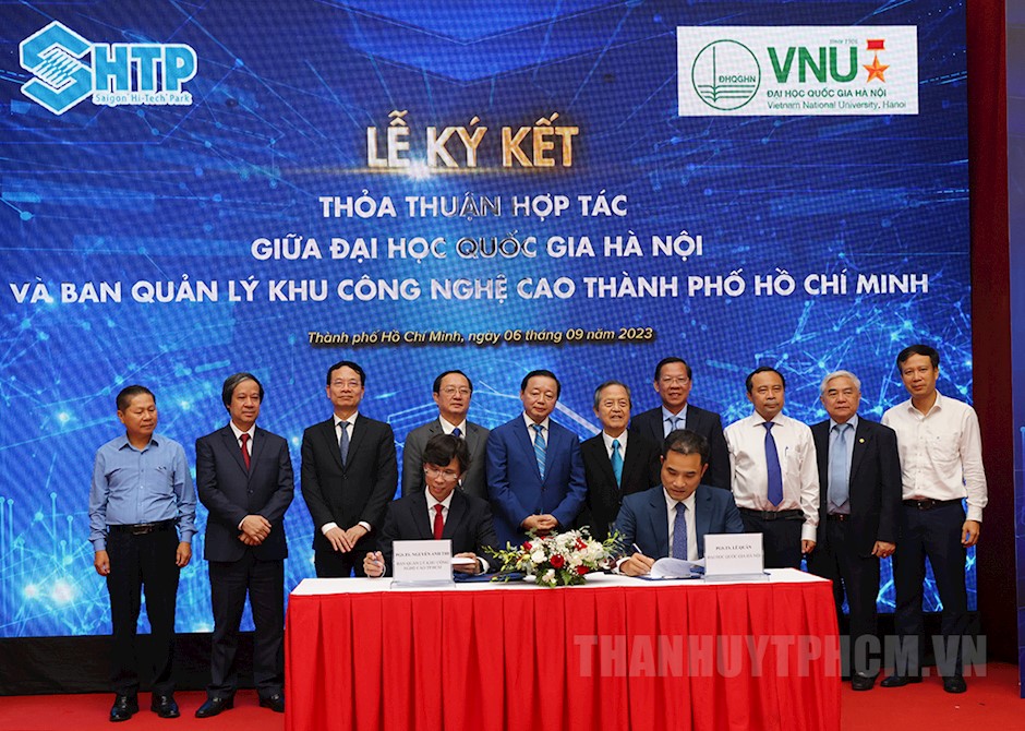 Ban Quản lý Khu Công nghệ cao TPHCM ký kết hợp tác với Đại học Quốc gia Hà Nội và Đại học Bách khoa Hà Nội