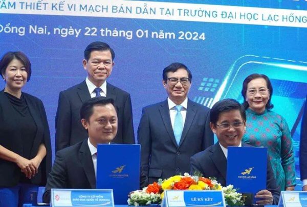 Trường Đại học Lạc Hồng ký kết hợp tác xây dựng Trung tâm thiết kế vi mạch bán dẫn. Ảnh: Hà Anh Chiến