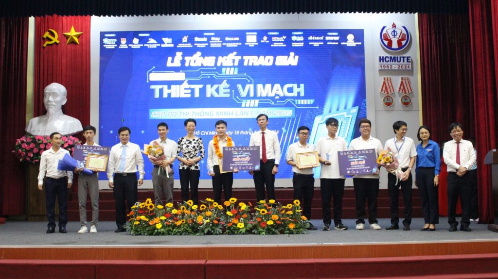 tphcm-trao-giai-cuoc-thi-thiet-ke-vi-mach-cho-do-thi-thong-minh-lan-1